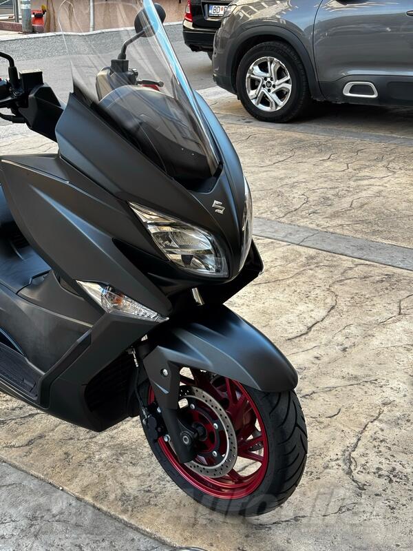 Suzuki - Burgman 400