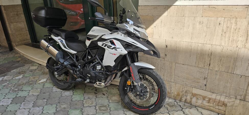 Benelli - TRK 502X