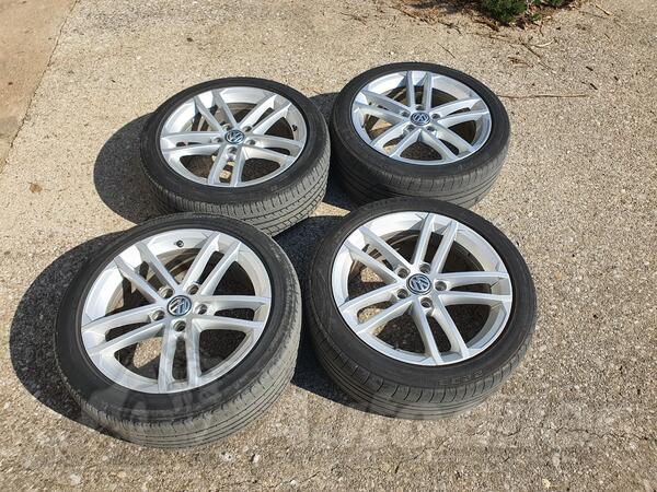 Fabričke felne i 2254517 gume