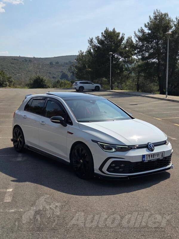 Volkswagen - Golf 8 - GTI