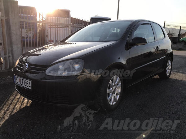 Volkswagen - Golf 5 - 1.9 TDI