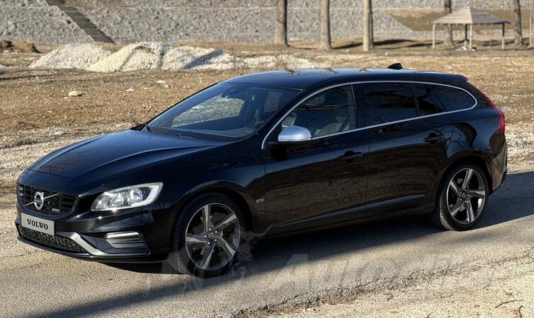 Volvo - V60 - 2.0 R-desing
