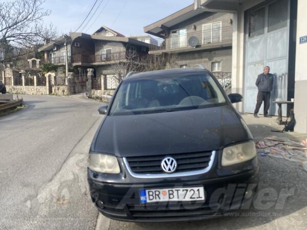 Volkswagen - Touran - 2.0 TDI