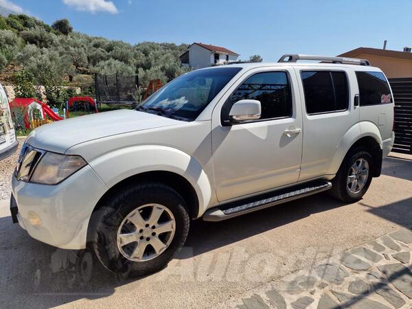 Nissan - Pathfinder - 2.5/140
