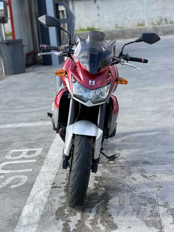 Kawasaki - Z750