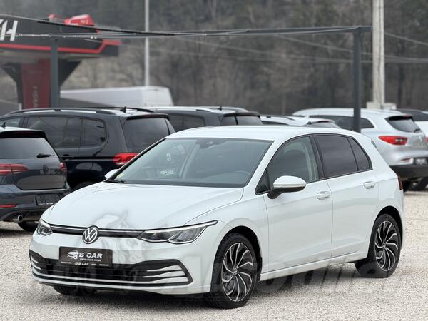 Volkswagen - Golf 8 - 2.0Tdi