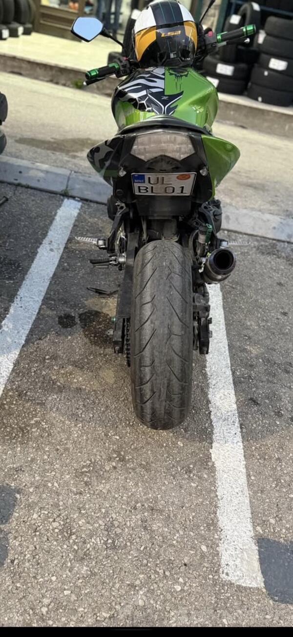 Kawasaki - z750