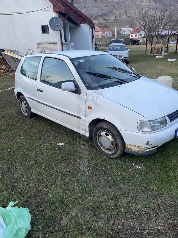 Volkswagen - Polo - 1.0