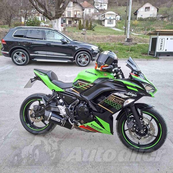 Kawasaki - Ninja 650