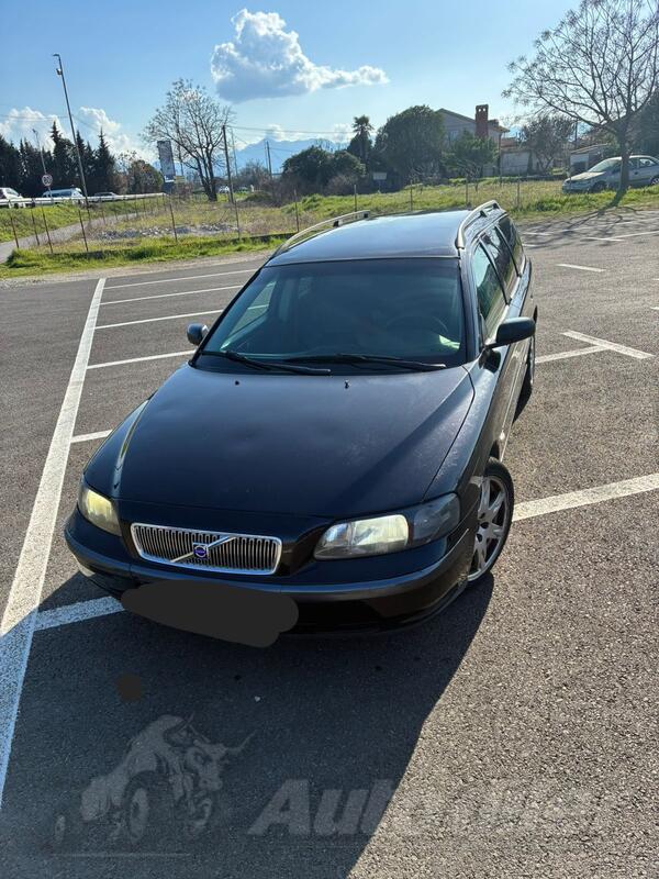 Volvo - V70 - 2.4