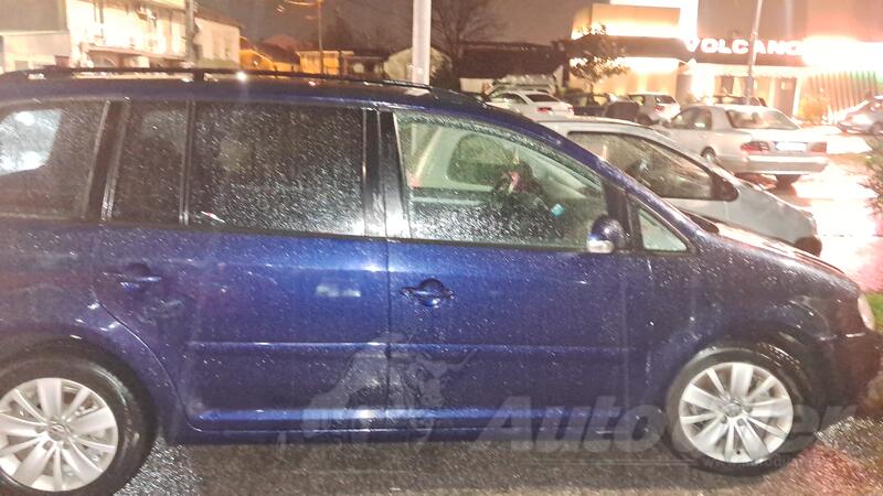 Volkswagen - Touran - 1.9 tdi