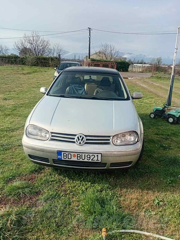 Volkswagen - Golf 4 - 19