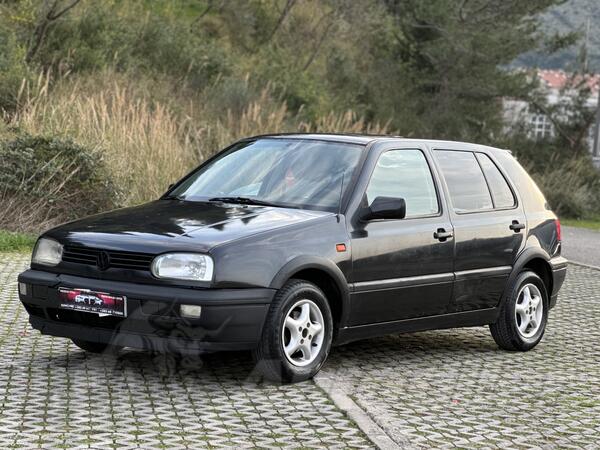 Volkswagen - Golf 3 - 1.4