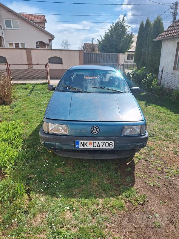 Volkswagen - Passat - 1.8