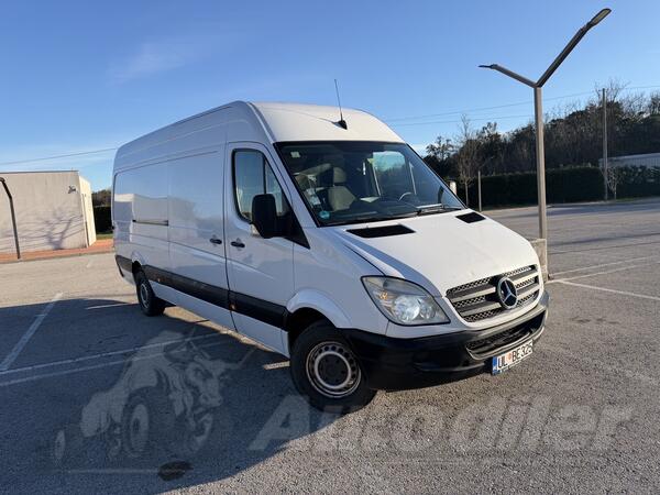 Mercedes Benz - 313 cdi