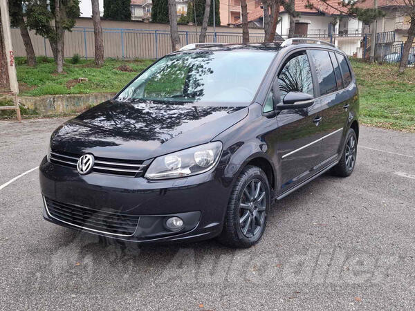 Volkswagen - Touran - AUTOMATIC 2.0 TDI