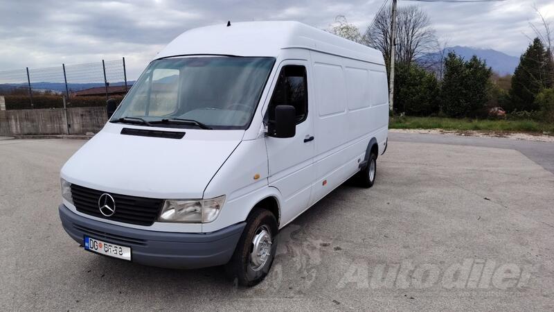 Mercedes Benz - Sprinter