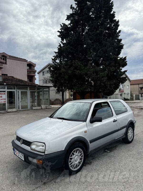 Volkswagen - Golf 3 - 1600