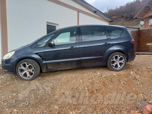 Ford - S-Max
