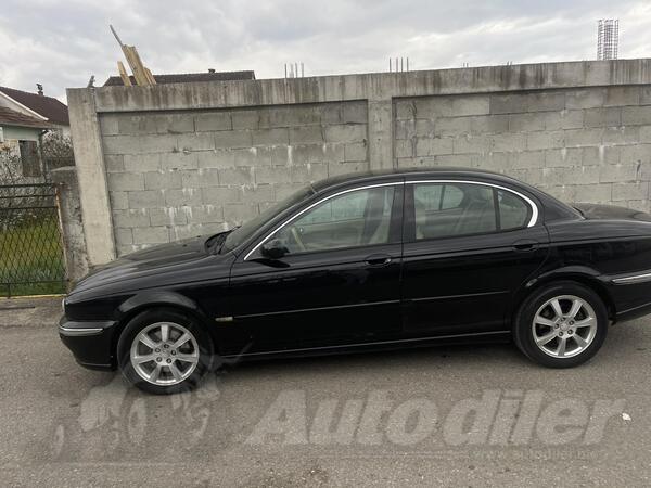 Jaguar - X-Type - 2.0
