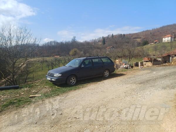 Volkswagen - Passat
