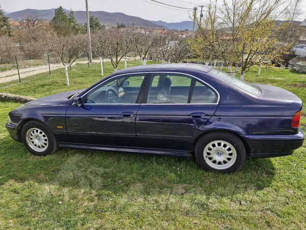 BMW - 525 - 2.5