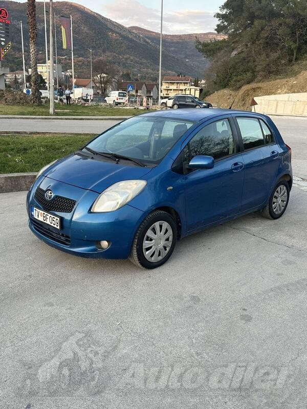 Toyota - Yaris - 1.3