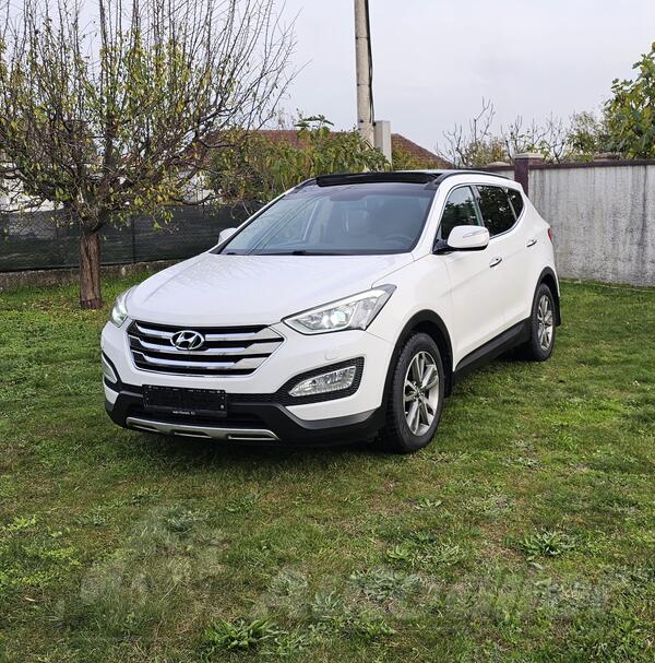 Hyundai - Santa Fe - 4WD PREMIUM