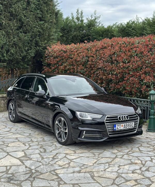 Audi - A4 - S-LINE