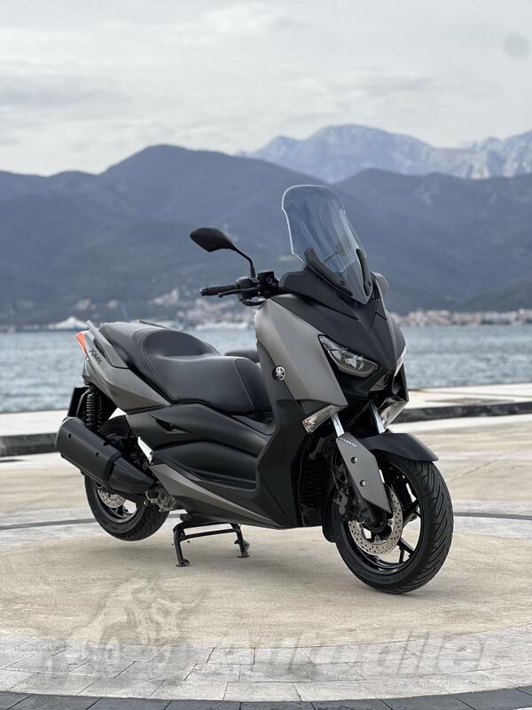 Yamaha - X max