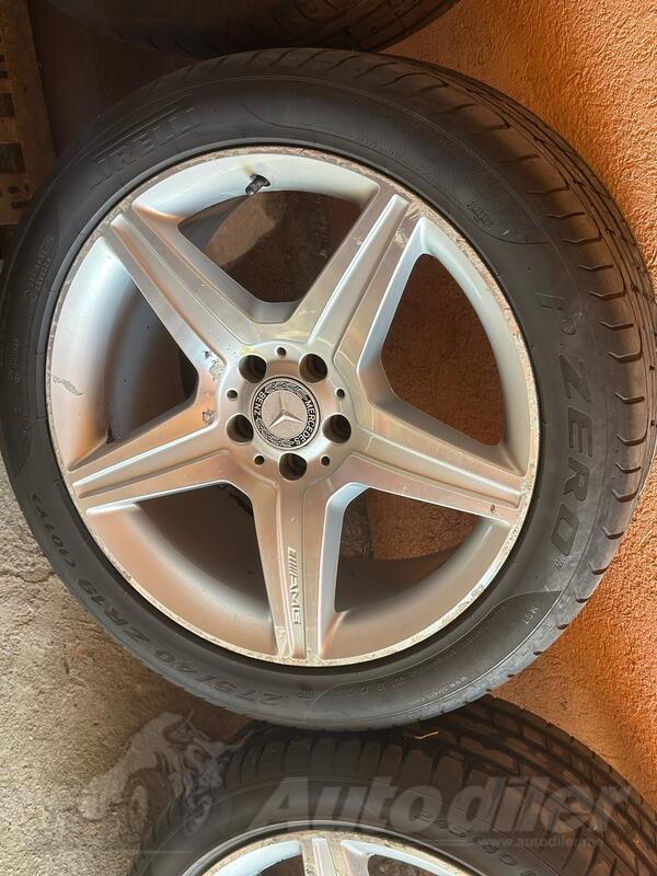 Fabričke felne i AMG gume