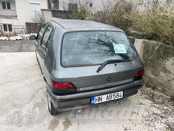 Renault - Clio - 1.4