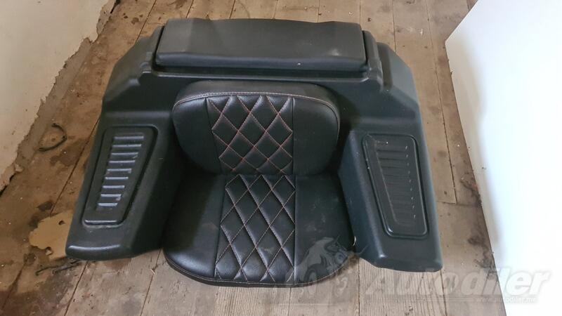 Krovni nosači, koferi, šatori i galerije