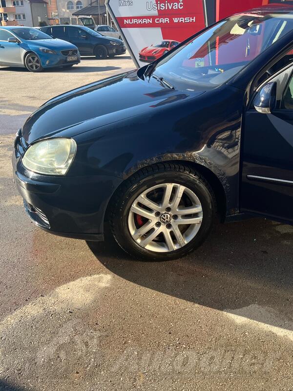 Volkswagen - Golf 5 - 1,9 tdi