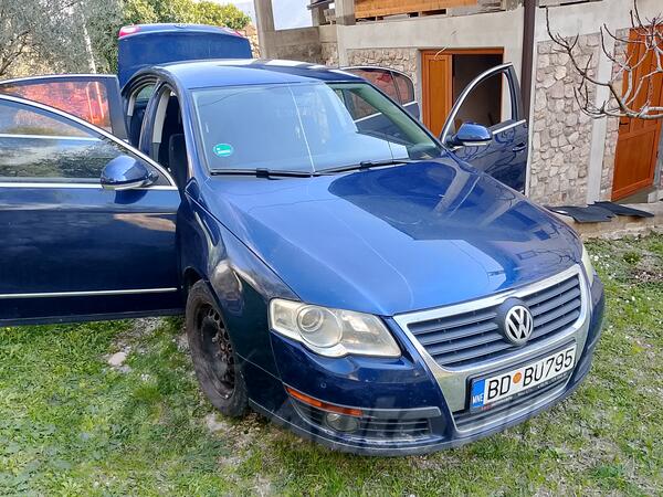 Volkswagen - Passat - 2.0 TDI