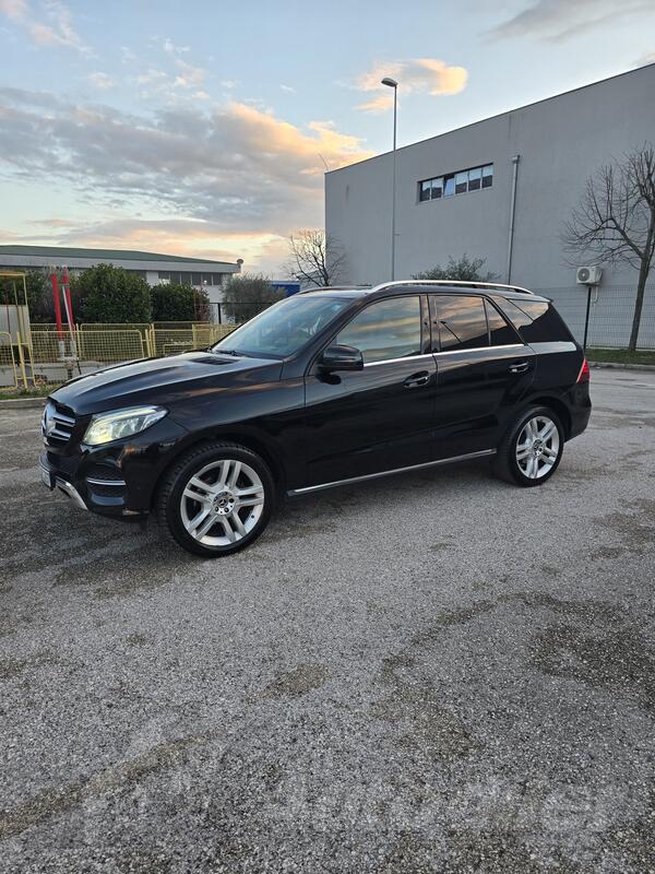 Mercedes Benz - GLE 350 - GLE 350