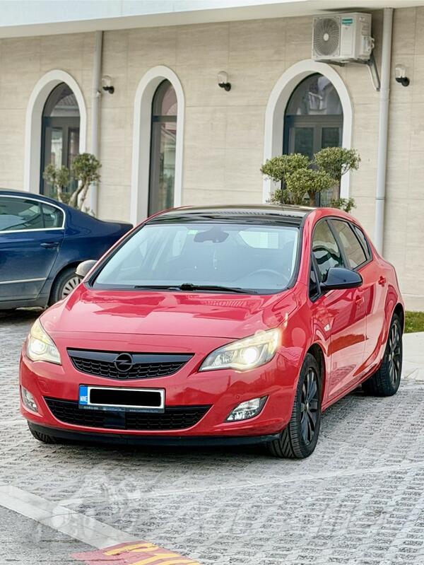 Opel - Astra - 2.0 CDTI