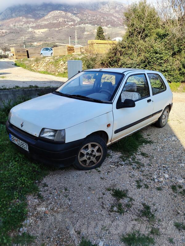 Renault - Clio - 1.9D