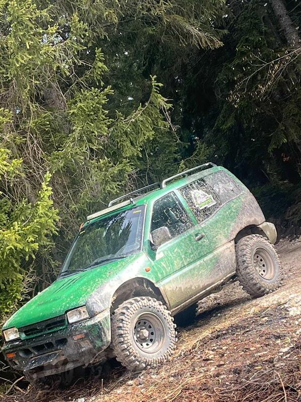 Nissan - Terrano II - 2.7