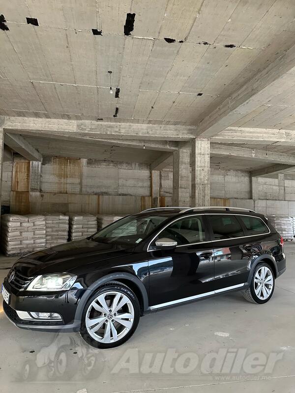 Volkswagen - Passat Alltrack - 2.0 tdi