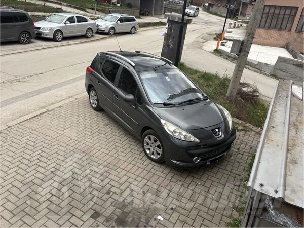 Peugeot - 207 - sport