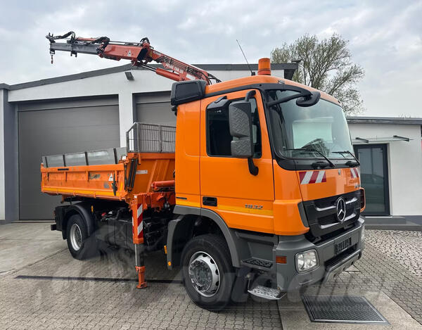 Mercedes Benz - Actros 1832 3 s kiper+kran/LTK382