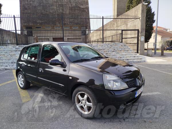 Renault - Clio - 1.2 BENZIN