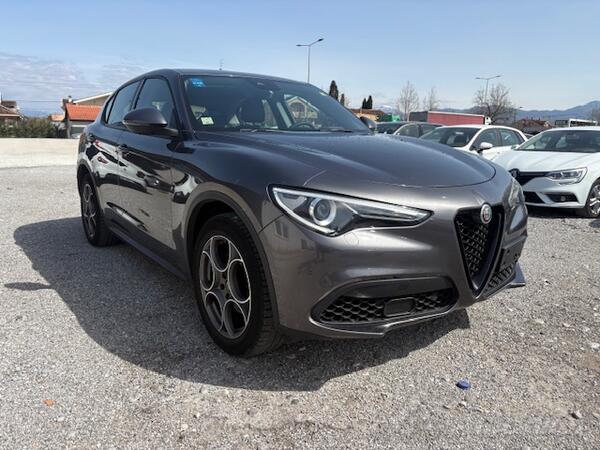 Alfa Romeo - Stelvio - 2.2 Q4 Sprint turbo disel 190cv