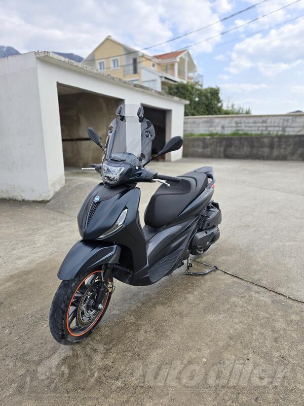 Piaggio - Beverly