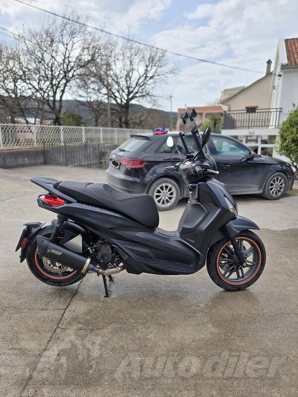 Piaggio - Beverly