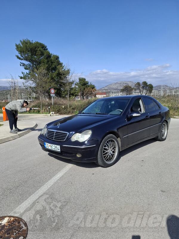 Mercedes Benz - C 200 - 2200