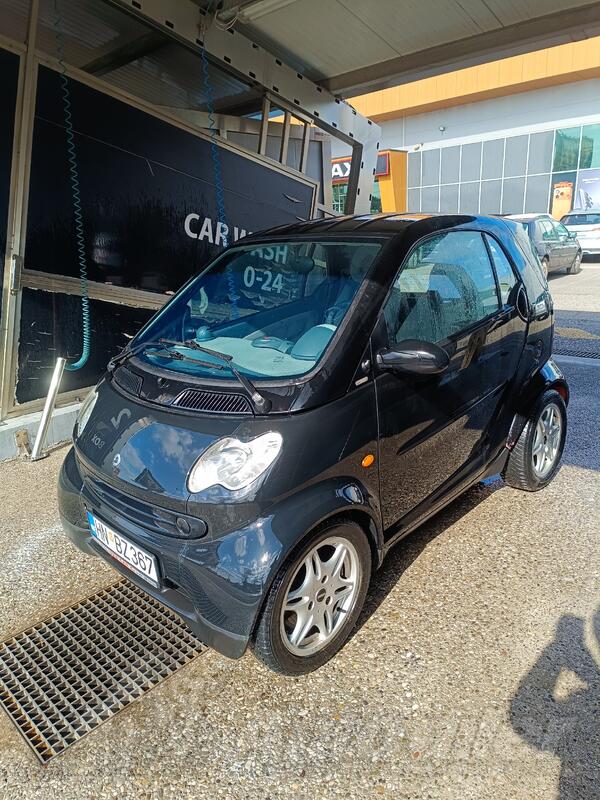 Smart - forTwo - 700 benzin