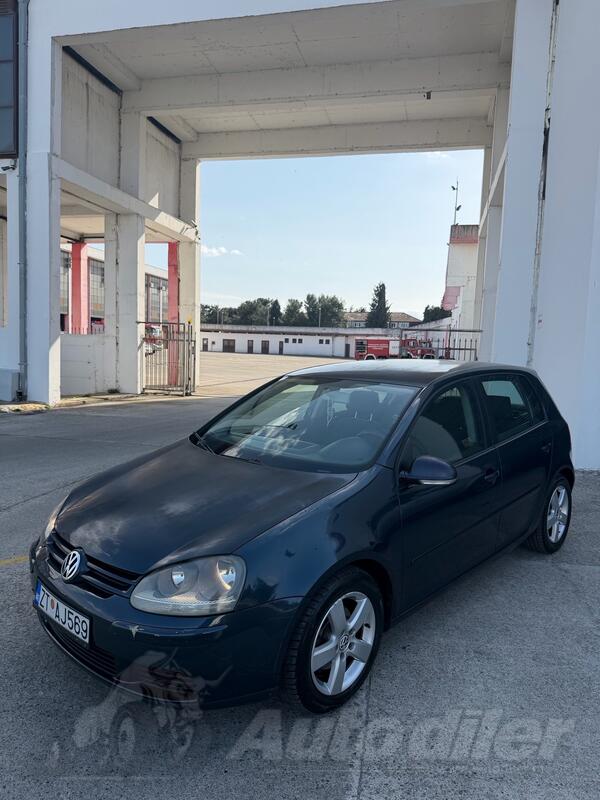 Volkswagen - Golf 5 - 1.9 bkc