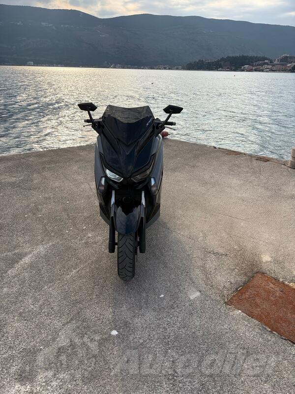 Yamaha - x max